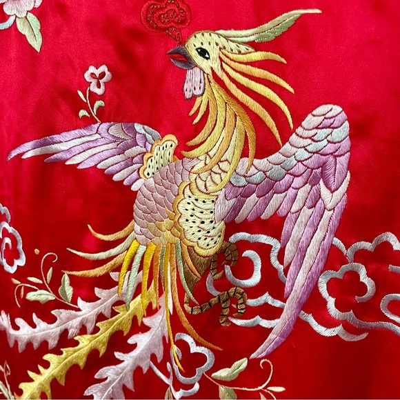 Vintage 100% Silk Chinese Dragon Embroidered Robe Kimono Red and Gold - Picture 11 of 11